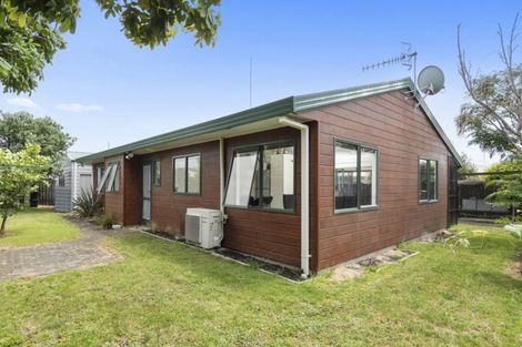 Photo of property in 2b Jasper Way, Papamoa Beach, Papamoa, 3118