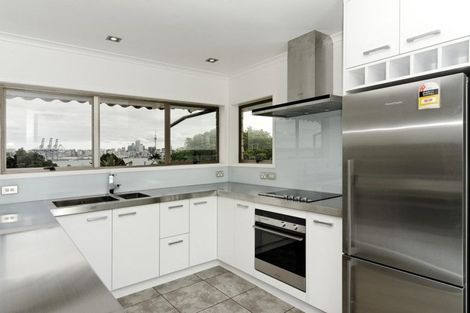 Photo of property in 3/47 Clarence Street, Devonport, Auckland, 0624