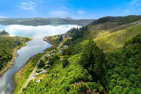 Photo of property in 57 Oxford Road, Lake Rotoma, Rotorua, 3074