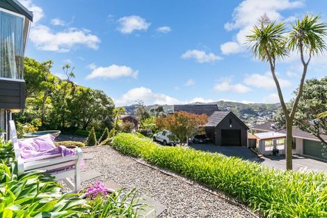 Photo of property in 7 Selkirk Way, Karori, Wellington, 6012