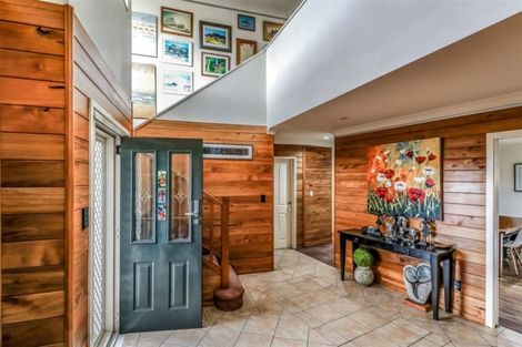 Photo of property in 215 Newcastle Road, Grandview Heights, Hamilton, 3200