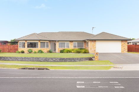 Photo of property in 1 Sarah Place, Papamoa Beach, Papamoa, 3118