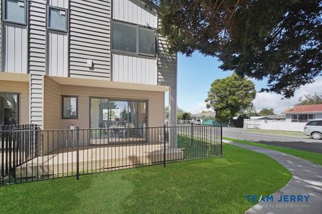 Photo of property in 1/32 Sunlands Drive, Manurewa, Auckland, 2102