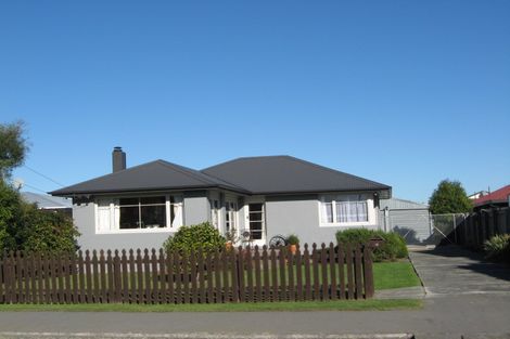 Photo of property in 17 Shenley Drive, Belfast, Christchurch, 8051