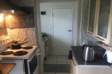 Photo of property in 1/23 Woodcote Drive, Glenfield, Auckland, 0629