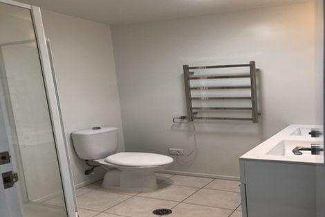 Photo of property in 56 Haven Drive, East Tamaki, Auckland, 2013