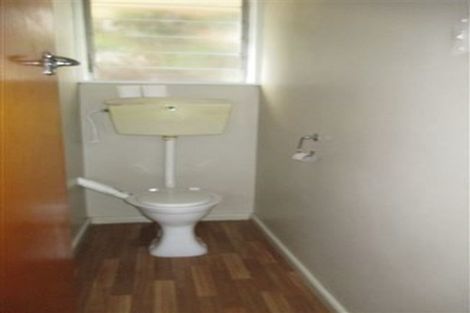 Photo of property in 6 Davidson Crescent, Hornby, Christchurch, 8042