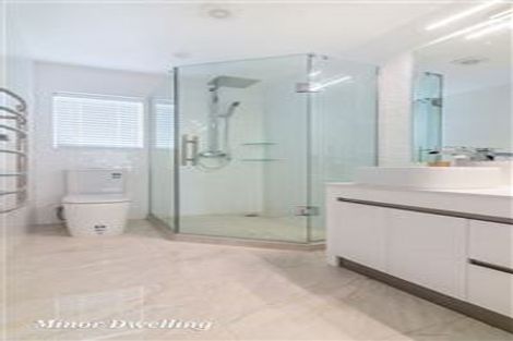 Photo of property in 10 Devon Street, Te Atatu South, Auckland, 0610