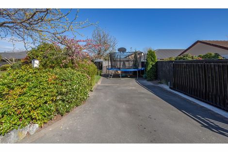 Photo of property in 10 Coolspring Way, Redwood, Christchurch, 8051
