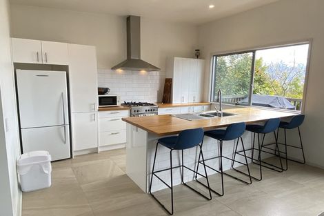 Photo of property in 45 Wynyard Crescent, Fernhill, Queenstown, 9300