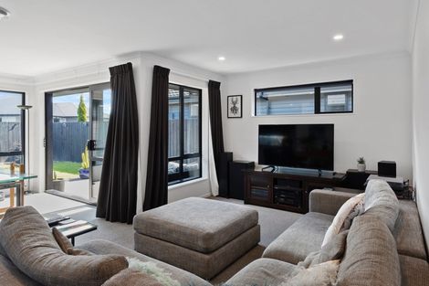 Photo of property in 11 Donne Street, Marshland, Christchurch, 8083