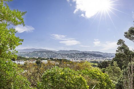 Photo of property in 24 Tannadyce Street, Strathmore Park, Wellington, 6022