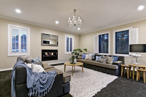 Photo of property in 11 Traffic Road, Greenhithe, Auckland, 0632