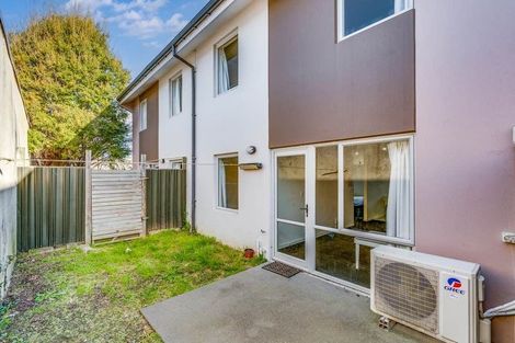 Photo of property in 4/340 Lincoln Road, Addington, Christchurch, 8024