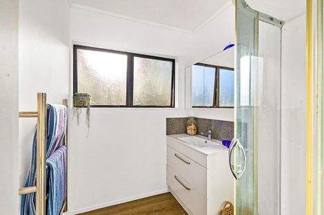 Photo of property in 23 Waimanu Place, Point Wells, Warkworth, 0986