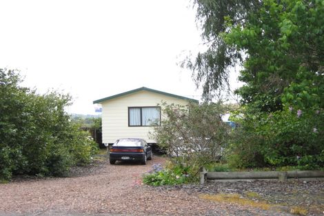 Photo of property in 28 The Terrace, Herald Island, Auckland, 0618