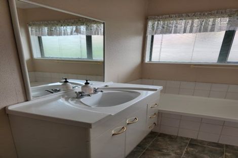 Photo of property in 1/587 Bank Street, Te Awamutu, 3800