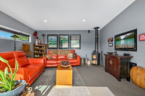 Photo of property in 11 Glentui Place, Waikawa, Picton, 7220