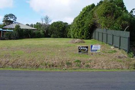 Photo of property in 10 Pye Place, Hot Water Beach, Whitianga, 3591