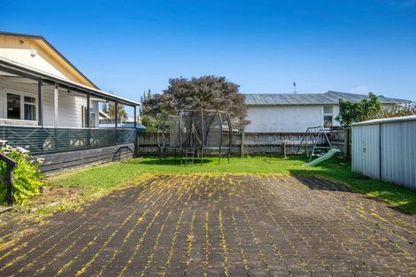 Photo of property in 51a Parakai Avenue, Parakai, 0830