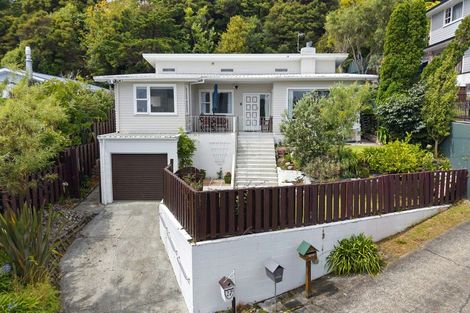 Photo of property in 27 Lord Street, Stokes Valley, Lower Hutt, 5019