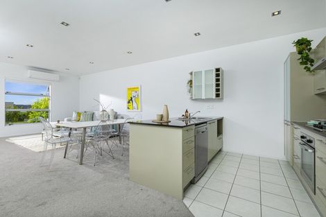 Photo of property in 14/40 Scarlet Oak Drive, Schnapper Rock, Auckland, 0632