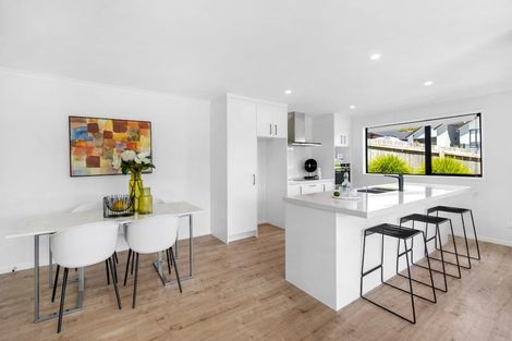 Photo of property in 46 Pacific Heights Road, Orewa, 0931