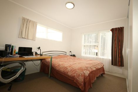 Photo of property in 6 Vanbrugh Place, Bucklands Beach, Auckland, 2014