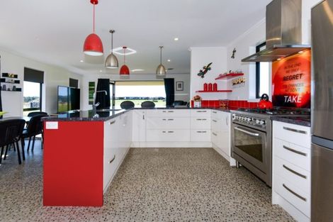 Photo of property in 39 Landsborough Drive, Darfield, 7571