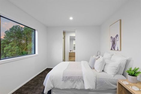 Photo of property in 17 Aratoro Place, Mount Pleasant, Christchurch, 8081