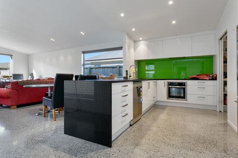 Photo of property in 30 Tulip Drive, Cambridge, 3434