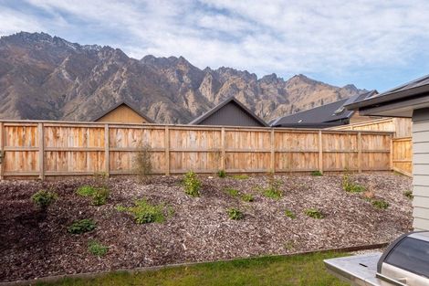 Photo of property in 96 Spur Ridge Rise, Jacks Point, 9371