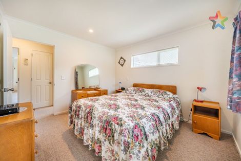 Photo of property in 10 Woodland Mews, Wainuiomata, Lower Hutt, 5014