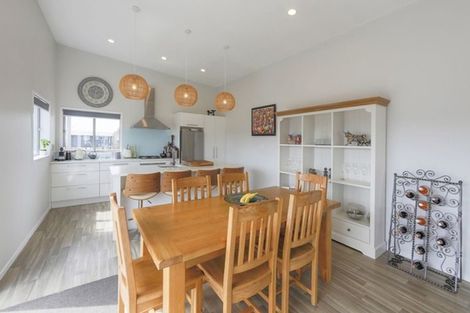 Photo of property in 12 Devon Street, Mangawhai Heads, Mangawhai, 0505