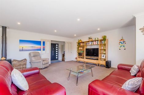 Photo of property in 9 Makora Road, Otaihanga, Paraparaumu, 5036