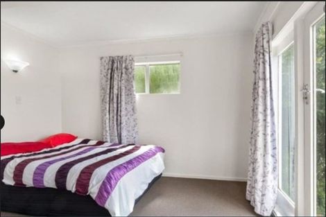 Photo of property in 10 Queens Drive, Kilbirnie, Wellington, 6022