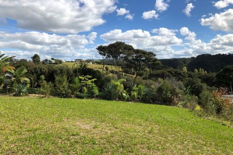 Photo of property in 14 Waterview Place, Haruru, 0204