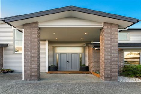 Photo of property in 11 Irongate Avenue, Ranui, Auckland, 0612