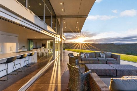 Photo of property in 83 Jervis Road, Waiwera, Orewa, 0994
