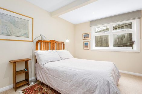 Photo of property in 9 Putnam Street, Northland, Wellington, 6012