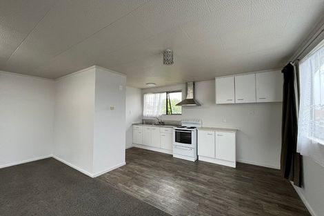 Photo of property in 2 Inca Place, Red Hill, Papakura, 2110