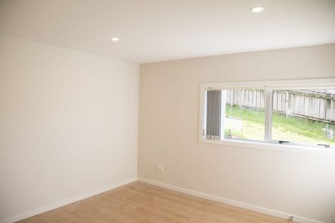 Photo of property in 93 Chelsea View Drive, Chatswood, Auckland, 0626