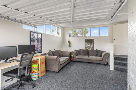 Photo of property in 36 Elliott Avenue, Bayview, Auckland, 0629