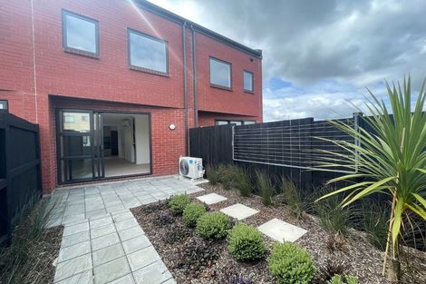 Photo of property in 25 Erina Road, Wiri, 2104