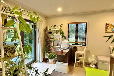 Photo of property in 3 Mcnaughton Place, Onekawa, Napier, 4110