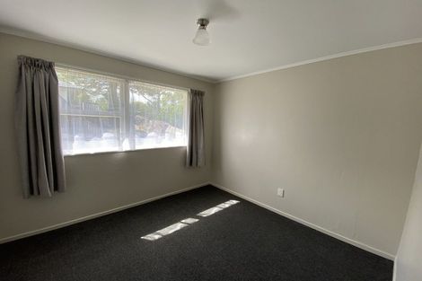 Photo of property in 9 Shale Avenue, Massey, Auckland, 0614