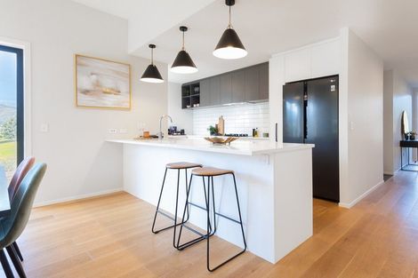 Photo of property in 21 Ferndale Drive, Waikanae, 5036