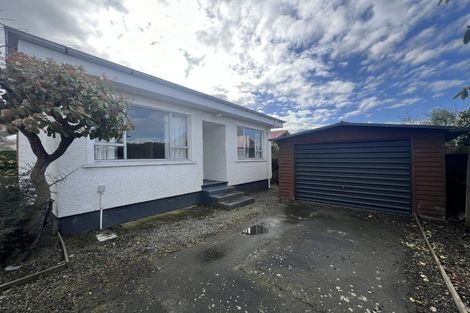 Photo of property in 16 Sawyers Arms Road, Northcote, Christchurch, 8052