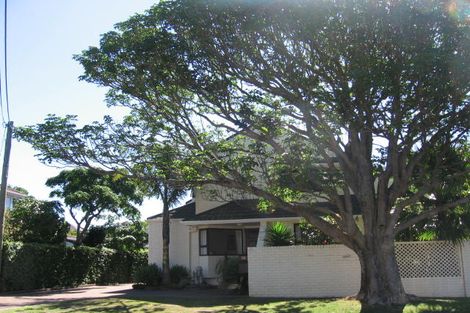 Photo of property in 10 Muritai Road, Milford, Auckland, 0620