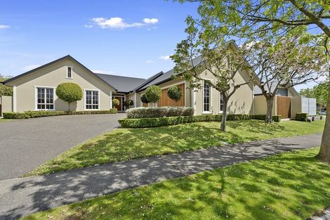 Photo of property in 8 Ravenscourt Place, Huntington, Hamilton, 3210